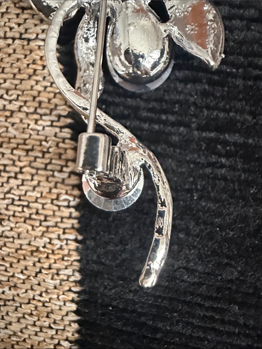 Blue Crystal Flower Brooch Pin - Women Jewelry Vintage Inspired Silvertone New - Picture 6 of 10